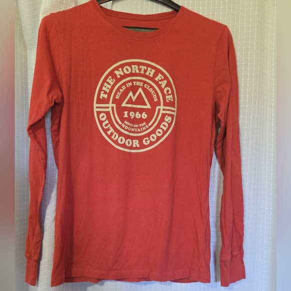 The North Face Long Sleeve Tshirt - Picture 1 of 7